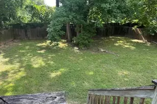 15203 Paradise Cove Dr, Willis, TX 77318 - Photo 12