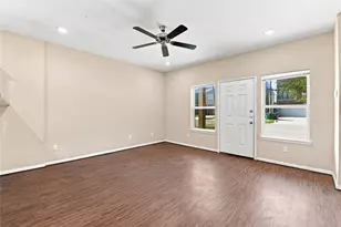 4310 Larkspur St, Houston, TX 77051 - Photo 8