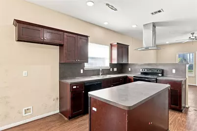 4310 Larkspur Street #A/B, Houston, TX 77051 - Photo 10