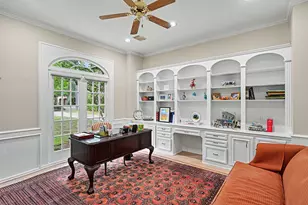 10 Sandalwood Dr, Houston, TX 77024 - Photo 6