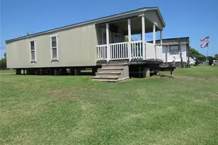 961 County Rd 202, Sargent, TX 77414 - Photo 2