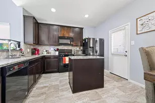 1759 Cindy Ln, Conroe, TX 77304 - Photo 4