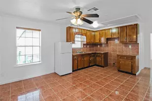 2701 Almendares Ave, Pasadena, TX 77506 - Photo 26