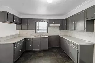 2701 Almendares Ave, Pasadena, TX 77506 - Photo 12