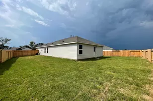 2608 Patriot Run, Bay City, TX 77414 - Photo 8