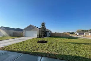 2608 Patriot Run, Bay City, TX 77414 - Photo 2