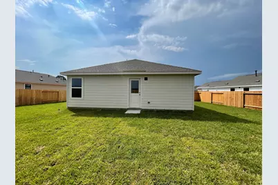 2608 Patriot Run, Bay City, TX 77414 - Photo 6