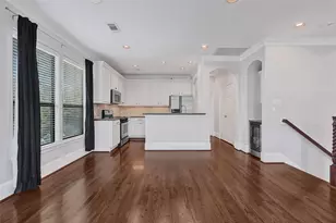 1320 Studer St, Houston, TX 77007 - Photo 8