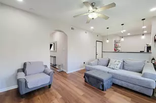 8610 San Biagio St, Houston, TX 77031 - Photo 10