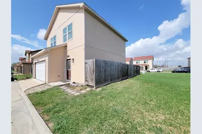 8610 San Biagio Street, Houston, TX 77031 - Photo 22