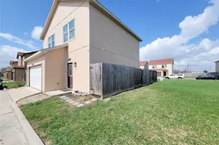 8610 San Biagio St, Houston, TX 77031 - Photo 22