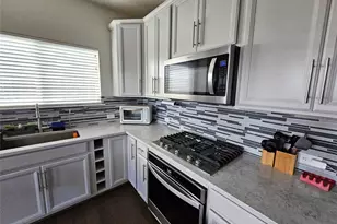 3234 Longleaf Meadows Dr, Houston, TX 77063 - Photo 10