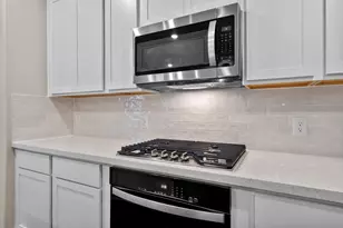 12215 Ridge Top Dr, Conroe, TX 77304 - Photo 6