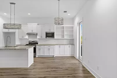 5608 Savyon Drive, Houston, TX 77091 - Photo 8