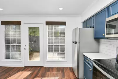 2002 Gentryside Drive #113, Houston, TX 77077 - Photo 10