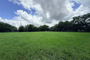 702 E Courthouse St, Cuero, TX 77954 - Photo 1