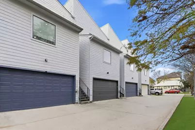 2006 Tuam Street, Houston, TX 77004 - Photo 2