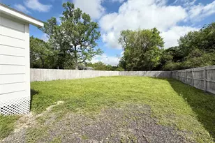 300 Longstreet Rd, Willis, TX 77378 - Photo 24