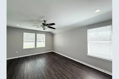 300 Longstreet Road, Willis, TX 77378 - Photo 12