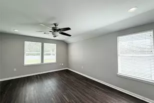 300 Longstreet Rd, Willis, TX 77378 - Photo 12