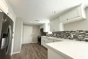 300 Longstreet Rd, Willis, TX 77378 - Photo 8