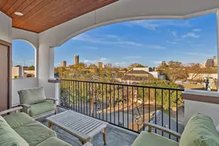 1710 Welch St, Houston, TX 77006 - Photo 4