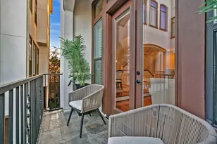 1710 Welch St, Houston, TX 77006 - Photo 6