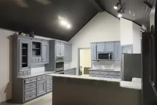 2734 Plantation Wood Ln, Missouri City, TX 77459 - Photo 10