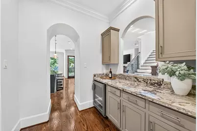 5216 Locust Street, Bellaire, TX 77401 - Photo 14