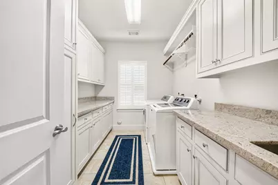 5216 Locust Street, Bellaire, TX 77401 - Photo 26
