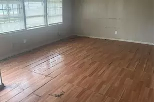5950 Doolittle Blvd, Houston, TX 77033 - Photo 4