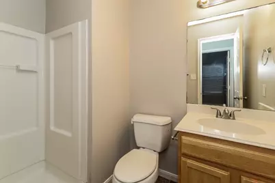 4939 N Cancun Drive, Houston, TX 77045 - Photo 16