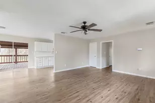 106 Donna Ct, Cleveland, TX 77327 - Photo 16