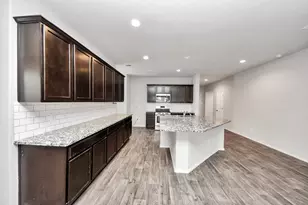 8302 Rose Petals Ln, Rosharon, TX 77583 - Photo 36