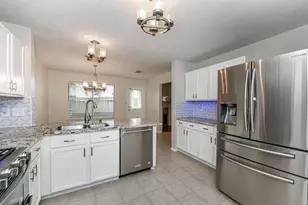 11727 Sunny Stream Dr, Tomball, TX 77375 - Photo 4