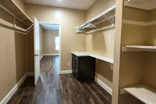 8161 Snowden St, Houston, TX 77028 - Photo 18