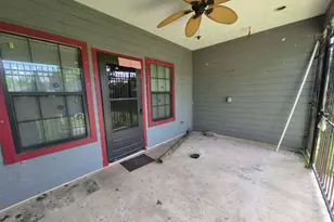 8161 Snowden St, Houston, TX 77028 - Photo 8