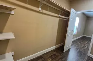 8161 Snowden St, Houston, TX 77028 - Photo 6