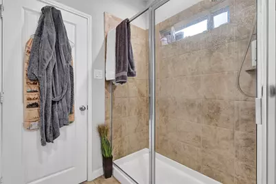 1410 Woods Lake Court, Houston, TX 77047 - Photo 16