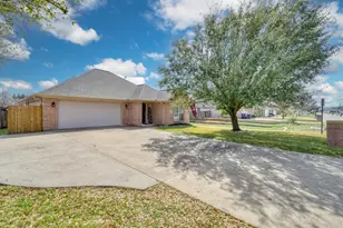 1008 Gardenia St, College Station, TX 77845 - Photo 2
