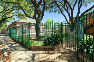 1112 Lawrence St, Houston, TX 77008 - Photo 8