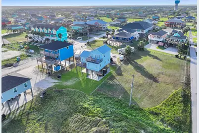 1890 Atlantis Lane, Crystal Beach, TX 77650 - Photo 8
