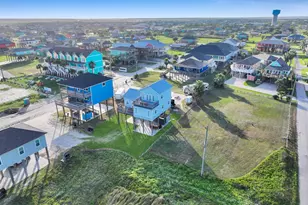 1890 Atlantis Ln, Crystal Beach, TX 77650 - Photo 8