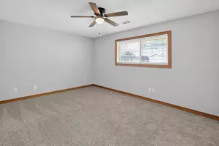 2027 Ottawa Ln, Houston, TX 77043 - Photo 20