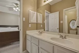 9314 Walnut Brook Ct, Houston, TX 77040 - Photo 32