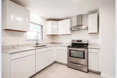 6510 Wade Road, Baytown, TX 77521 - Photo 10