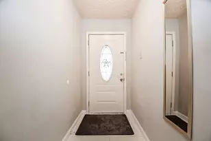 16711 Ribbonridge Dr, Sugar Land, TX 77498 - Photo 6