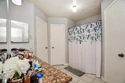 16711 Ribbonridge Drive, Sugar Land, TX 77498 - Photo 14