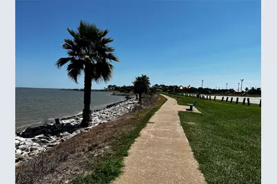 215 12th Street, San Leon, TX 77539 - Photo 48