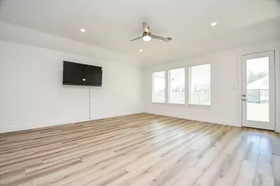 215 Springfield Terrace Court, Conroe, TX 77304 - Photo 10